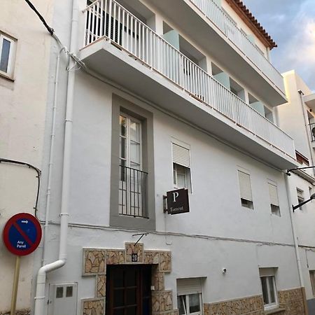 Hotel Pensió Torrent L' Escala Exterior foto